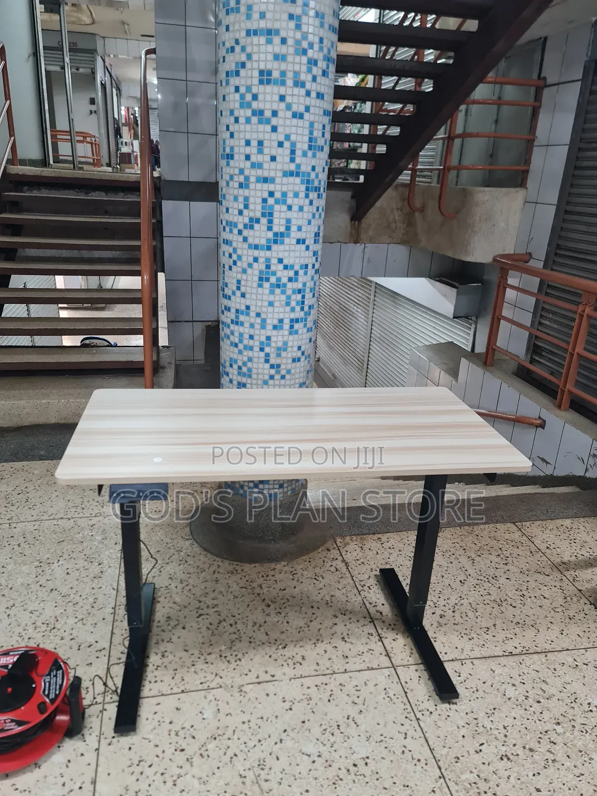 Adjustable Height Electric Computer Table Adjustable Computer Table
