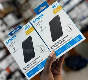 Anker Nano Power Bank, Ultra-Slim 5,000mah Magnetic Wireless Charging