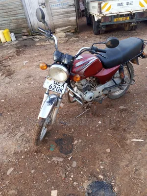 Bajaj Boxer 100 2020 Red