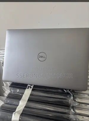 Laptop Dell Latitude 3310 8GB Intel Core i5 SSHD (Hybrid) 256GB