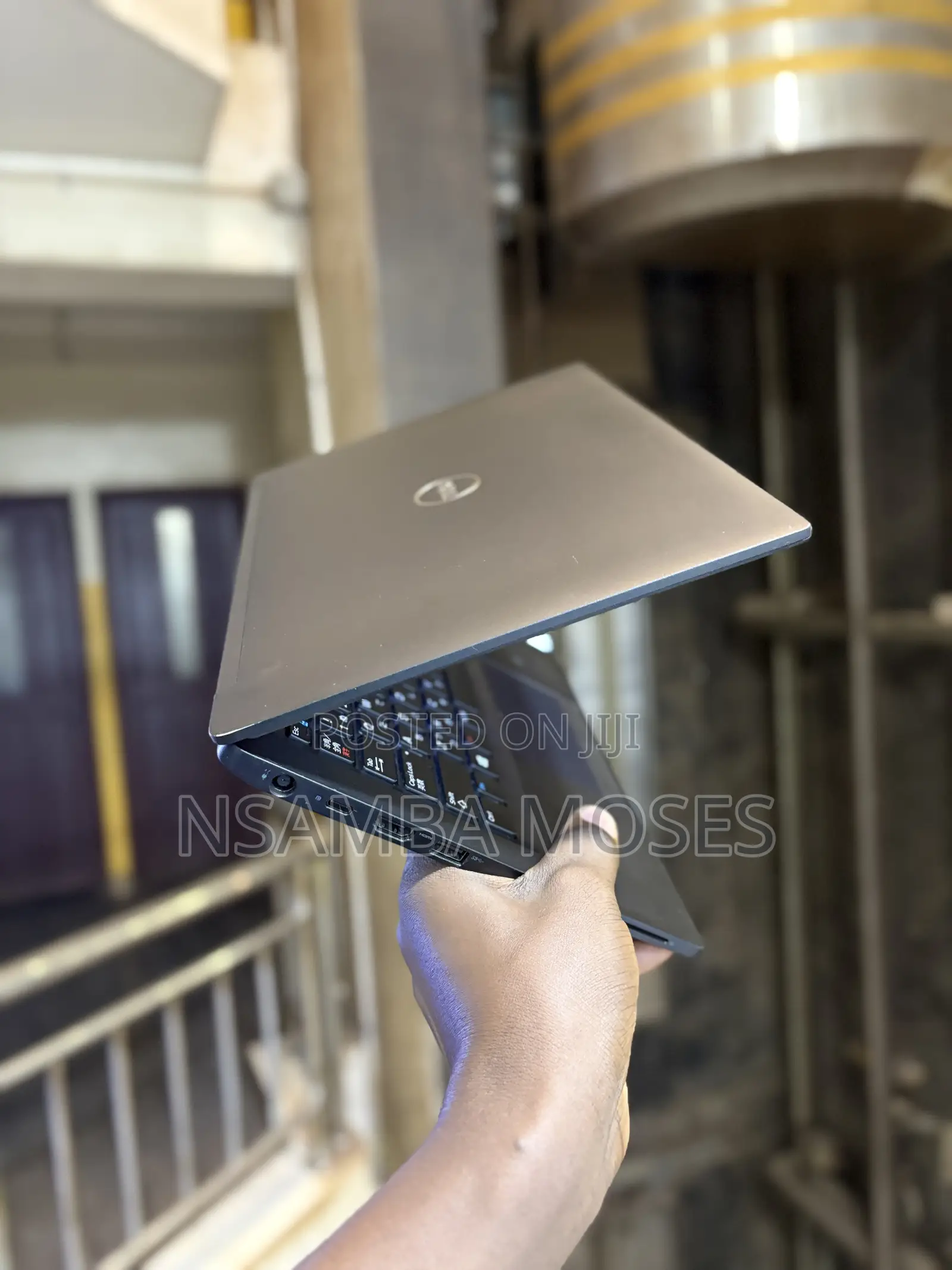 Laptop Dell Latitude 7390 8GB Intel Core i5 SSD 256GB