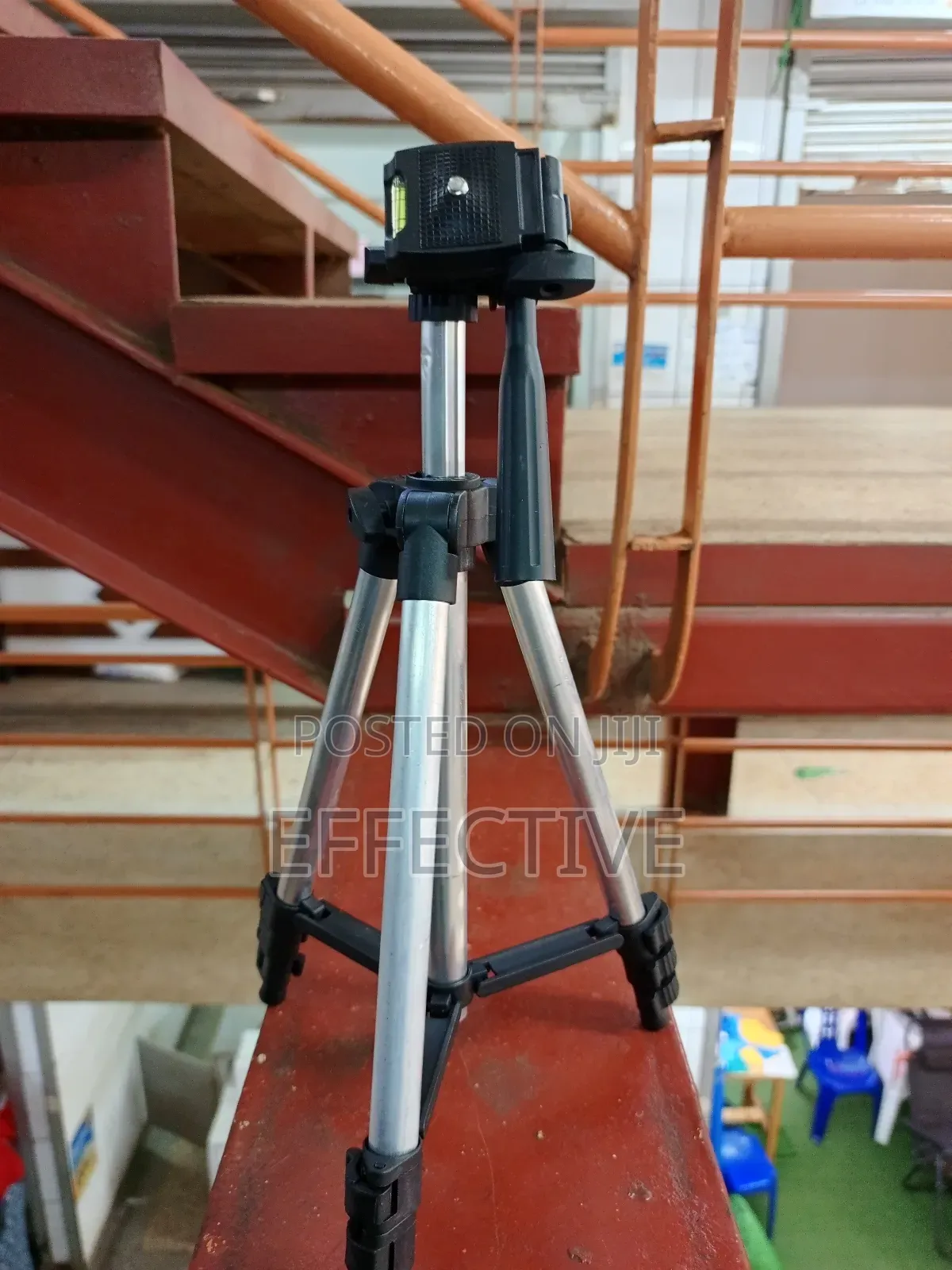 Tripod 3110 Camera and Mobile Stand.