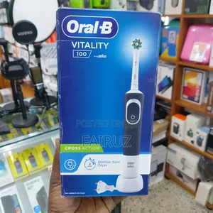 Oral B Vitality 100 Rechargeable Tooth Brush