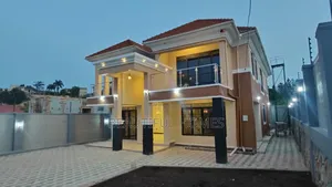 Furnished 6bdrm Mansion in Kira for sale