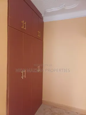 3bdrm Bungalow in Namasuba Town, Central Division for sale