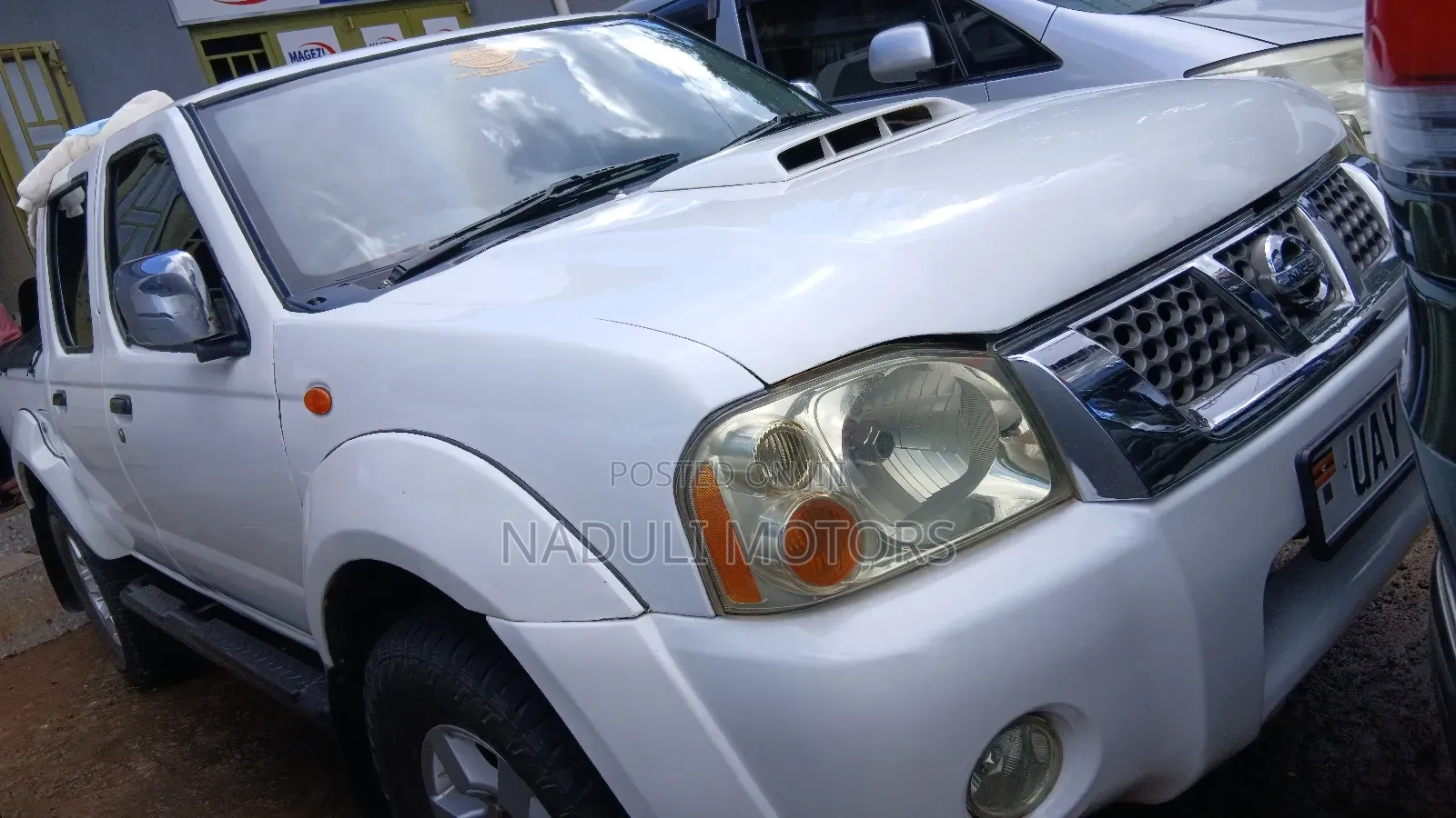 Nissan Hardbody 2000i 2006 White