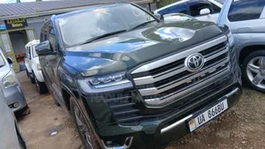 Toyota Land Cruiser Prado 2018 Green