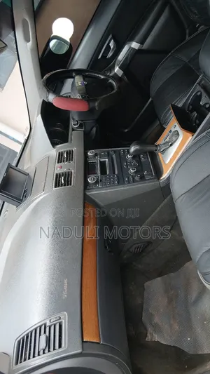 Nissan Pick-Up 1997 White