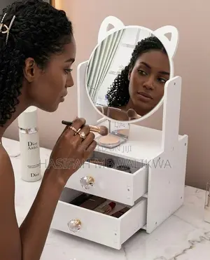 Desktop Makeup Table