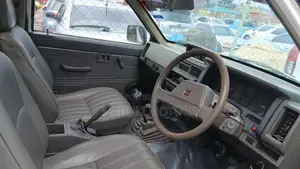 Nissan Pick-Up 1997 White