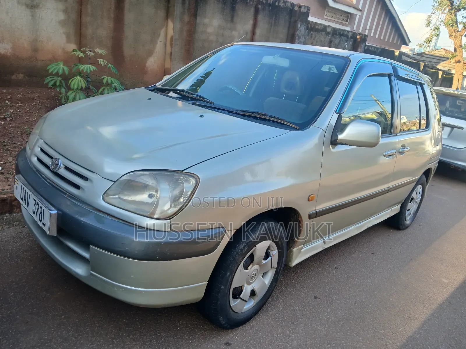Toyota Raum 2004 Silver
