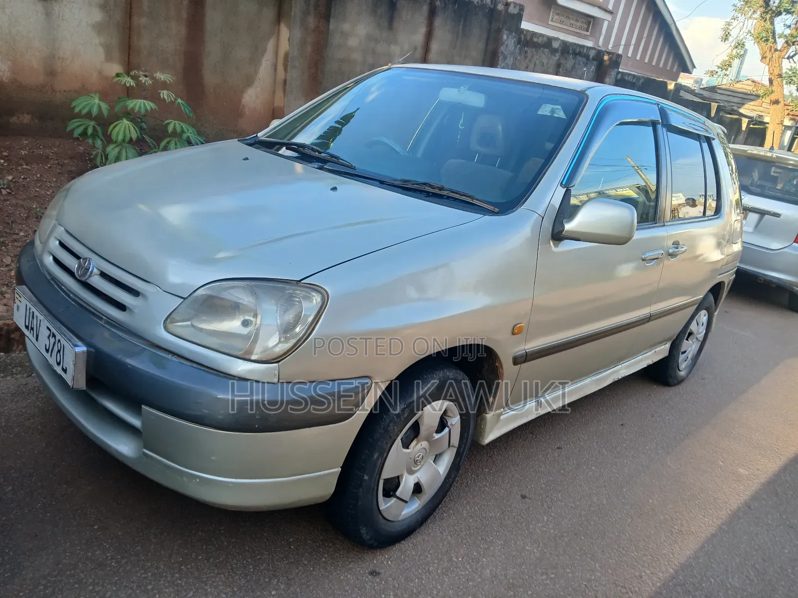 Toyota Raum 2004 Silver