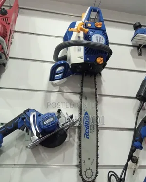 Chainsaw Redbo