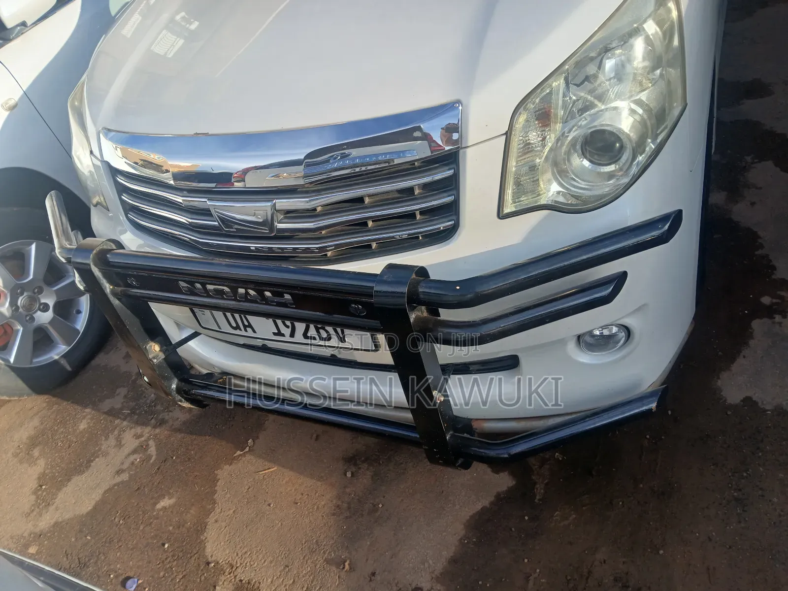 Toyota Noah 2011 White