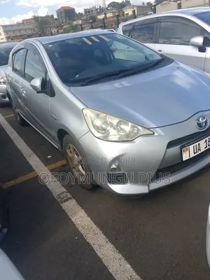 Toyota Aqua 2011 Silver