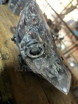 Subaru Legacy, Outback 2010 Headlight