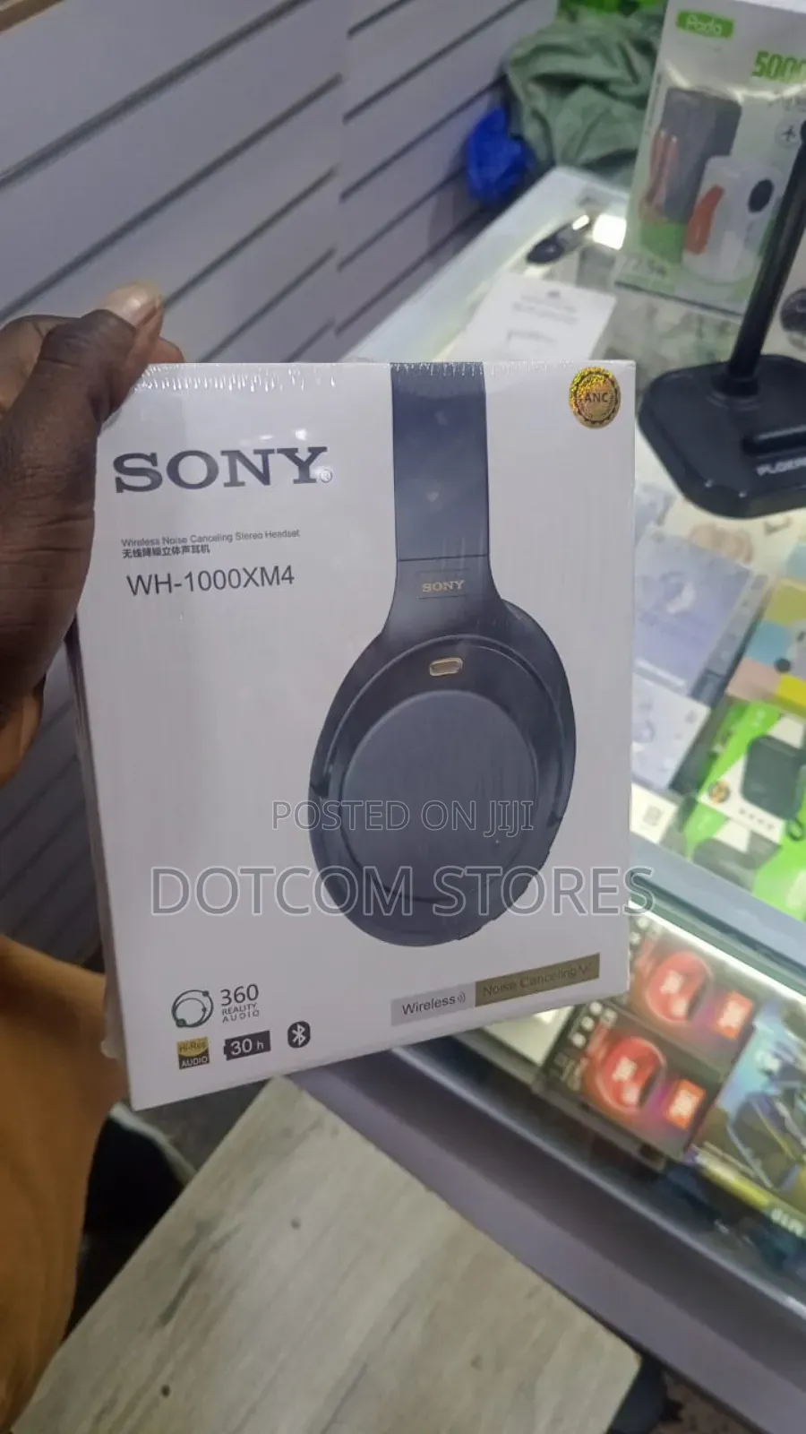 Sony Wh-1000xm4 Headphones.