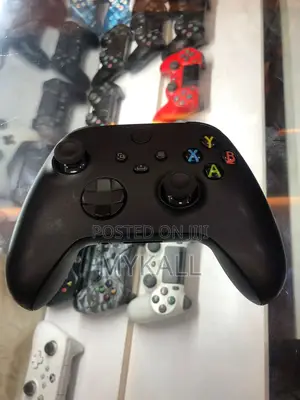 Xbox Series X S Controllers