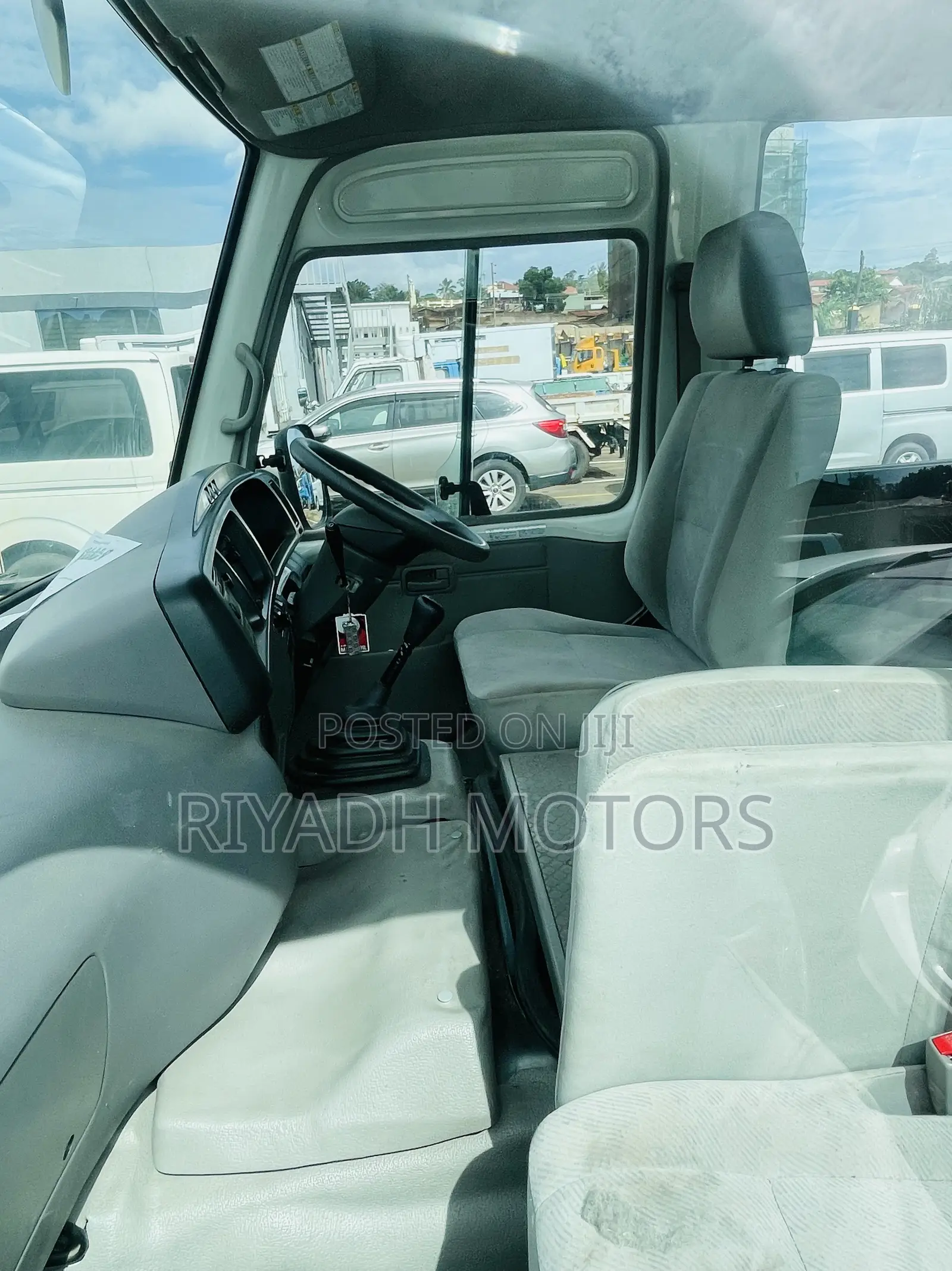Toyota Coaster 2011 Orange