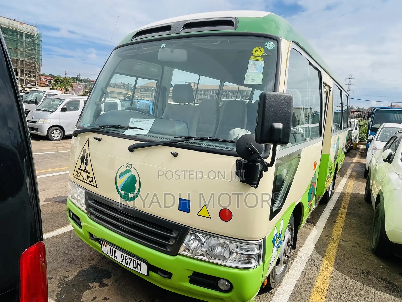 Toyota Coaster 2011 Orange