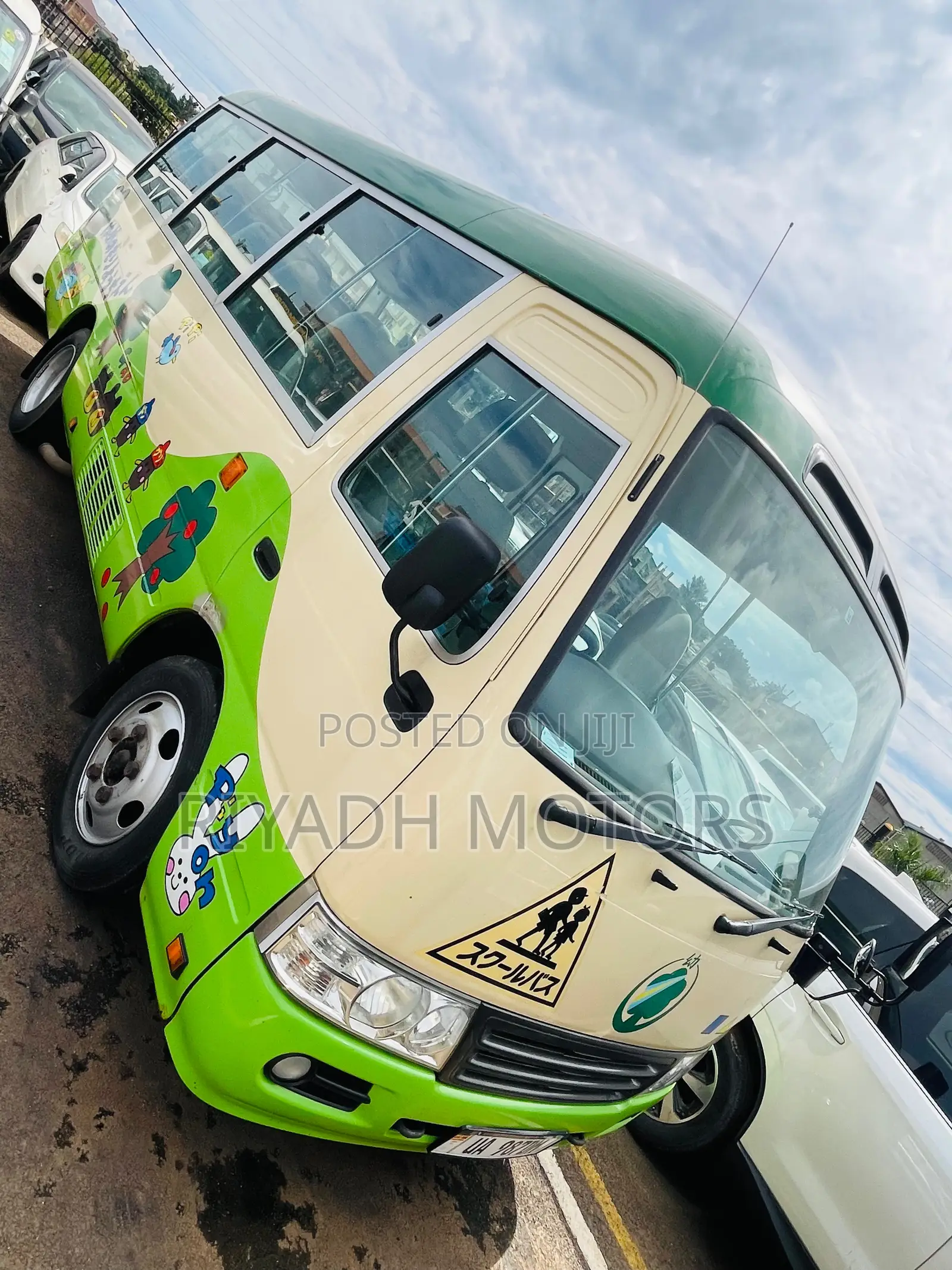 Toyota Coaster 2011 Orange