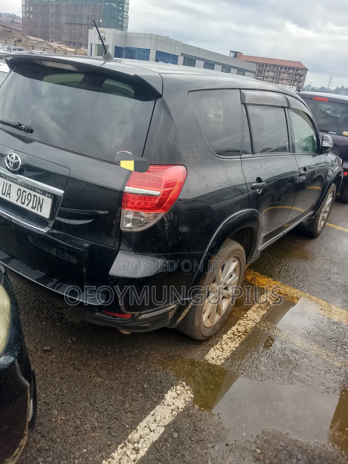 Toyota Vanguard 2011 Black