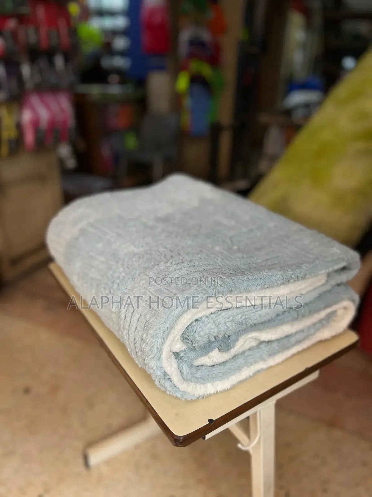 Plain Tufted Fleece Blankets