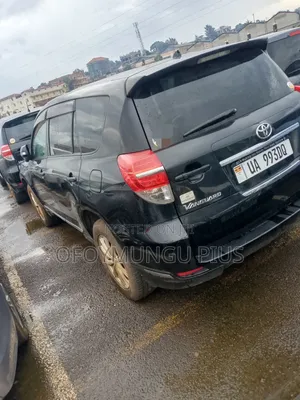 Toyota Vanguard 2012 Black