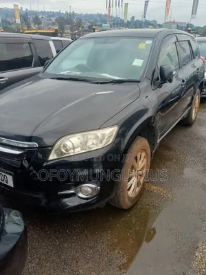 Toyota Vanguard 2012 Black