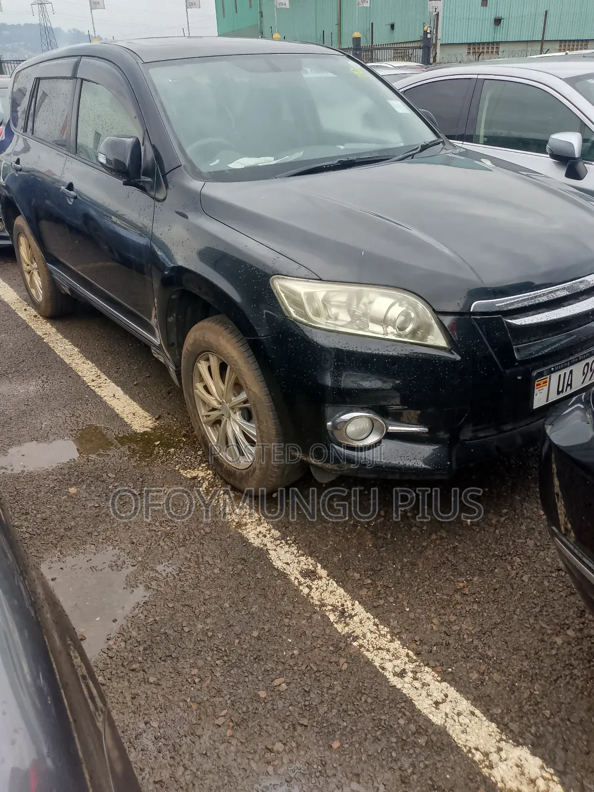 Toyota Vanguard 2012 Black