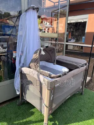 Baby Bed With Net – Gentle Infant Resting Cot With Shield