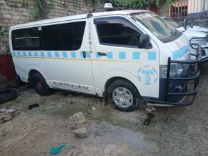 Toyota HiAce 2008 White