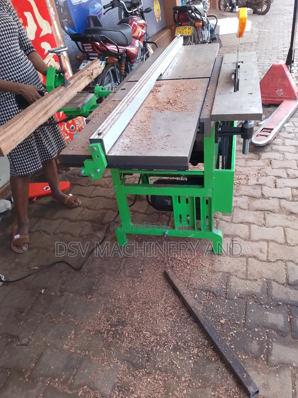 12" Table Saw Machine