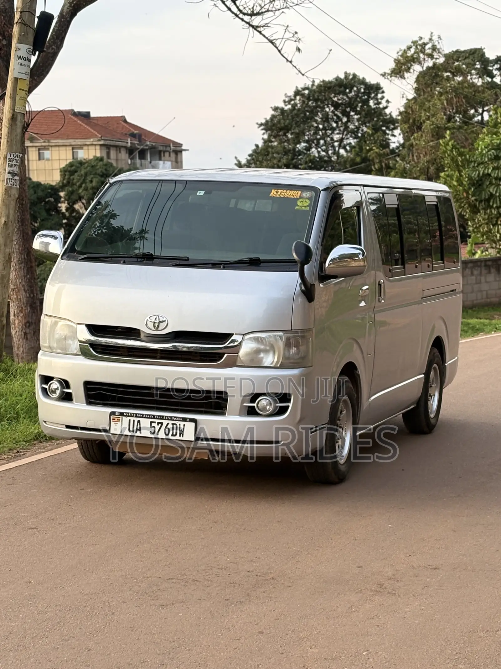 Toyota HiAce 2010 Silver