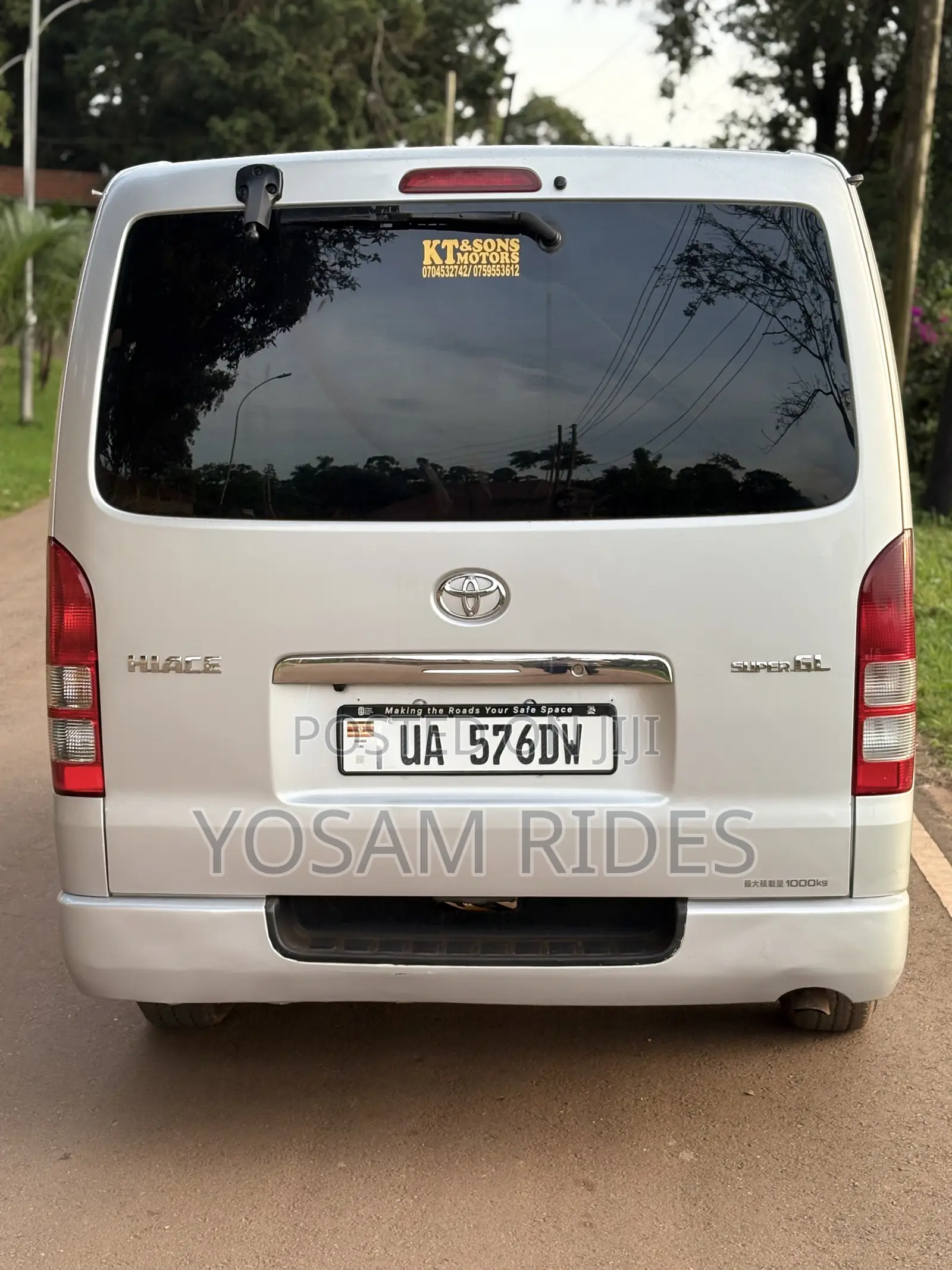 Toyota HiAce 2010 Silver