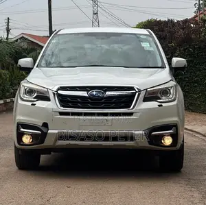 Subaru Forester 2017 White