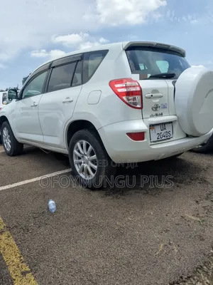 Toyota RAV4 2011 White