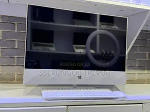 Desktop Computer HP 200 G4 22 All-in-One 8GB AMD Ryzen 5 SSD 512GB