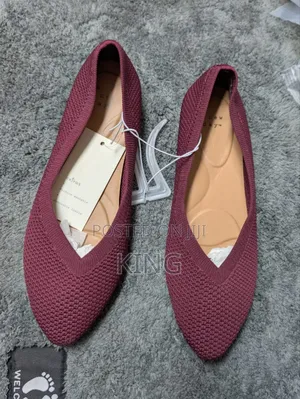 Stiletto Flat Pumps