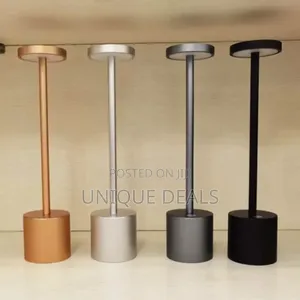 Cordless Table Lamp (Gold)