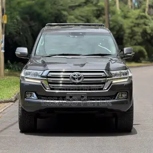 Toyota Land Cruiser 3.3 Diesel 4WD 2021 Gray