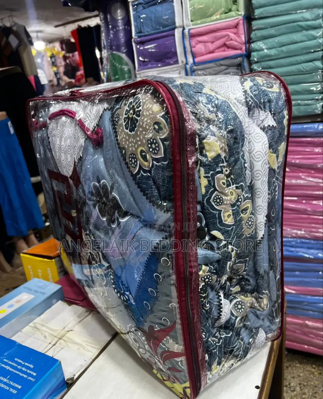 Modern Luxurious Duvet 4 PCS