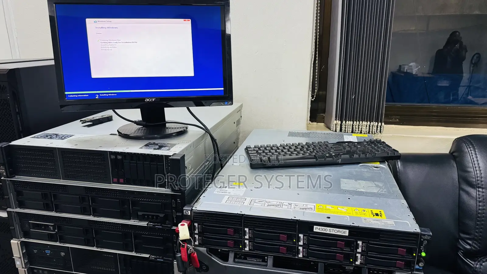 Server HP Easy Connect 24GB Intel Xeon HDD+SSD 3T