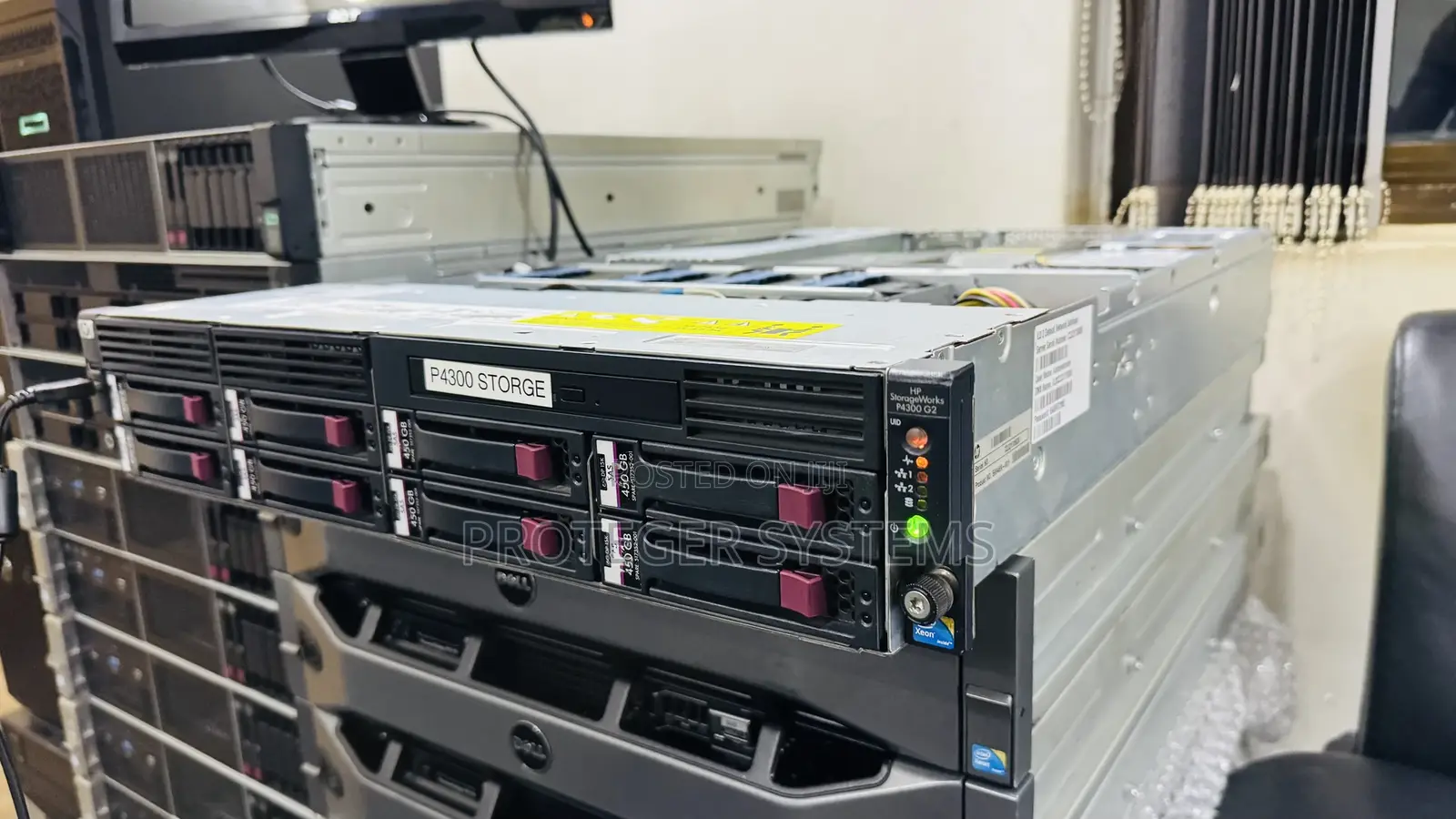 Server HP Easy Connect 24GB Intel Xeon HDD+SSD 3T