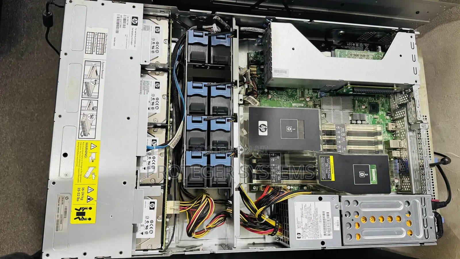 Server HP Easy Connect 24GB Intel Xeon HDD+SSD 3T