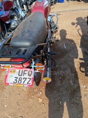 Bajaj Boxer 100 2020 Red