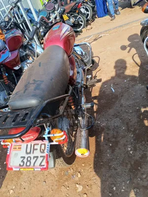 Bajaj Boxer 100 2020 Red