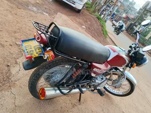 Bajaj Boxer 100 2017 Red