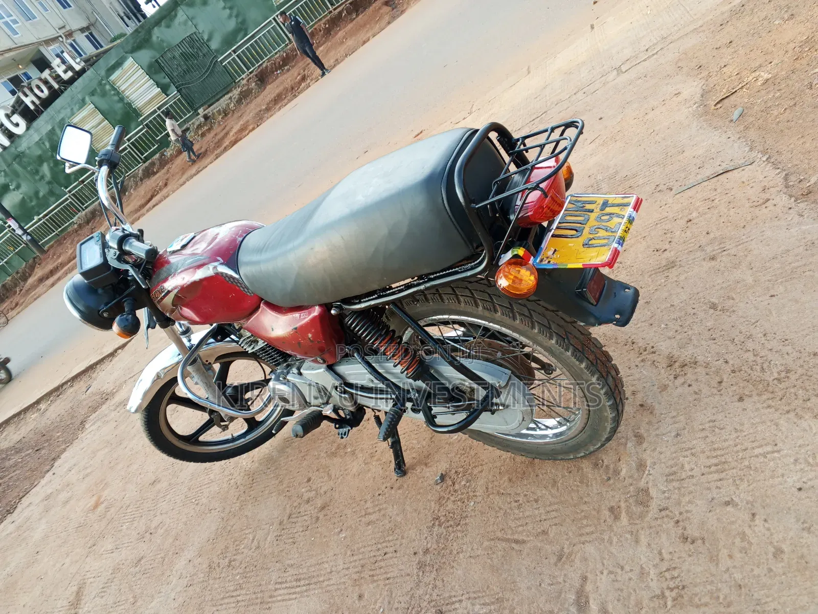 Bajaj Boxer 100 2019 Red