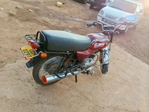 Bajaj Boxer 100 2019 Red